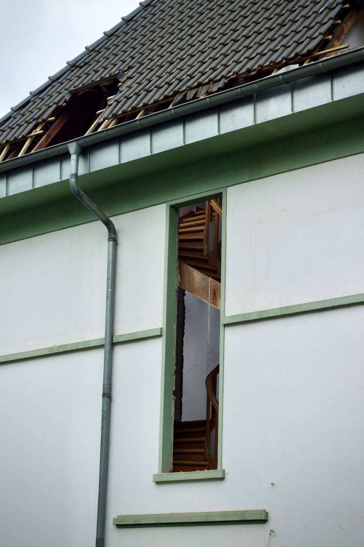 Worn roof before Apex replacement